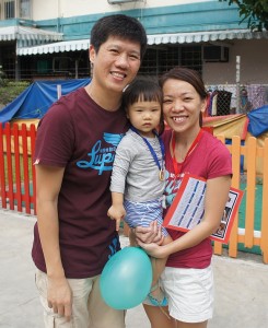 Aaron Gwen Elisa Family Photo